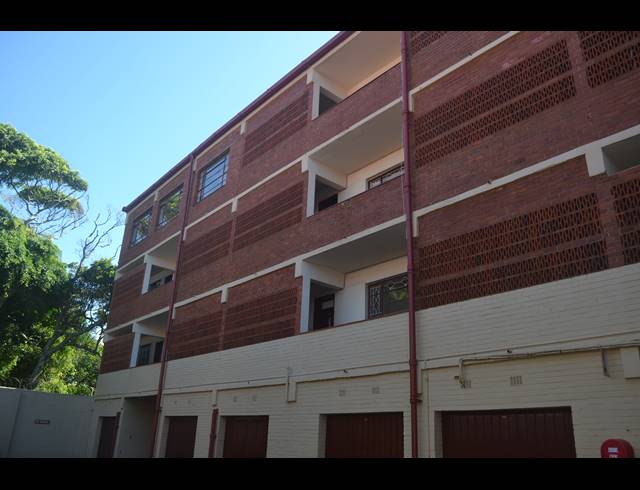 1 BEDROOM FLAT FOR SALE IN SCOTTBURGH CENTRAL